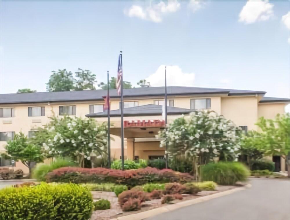Clarion Pointe - Nashville Area