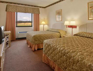 Hotel Clarion Pointe - Nashville Area
