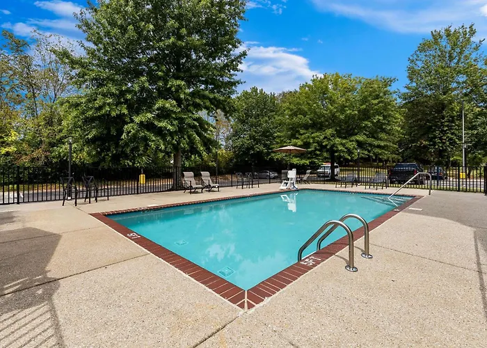 Clarion Pointe Franklin - Nashville Area