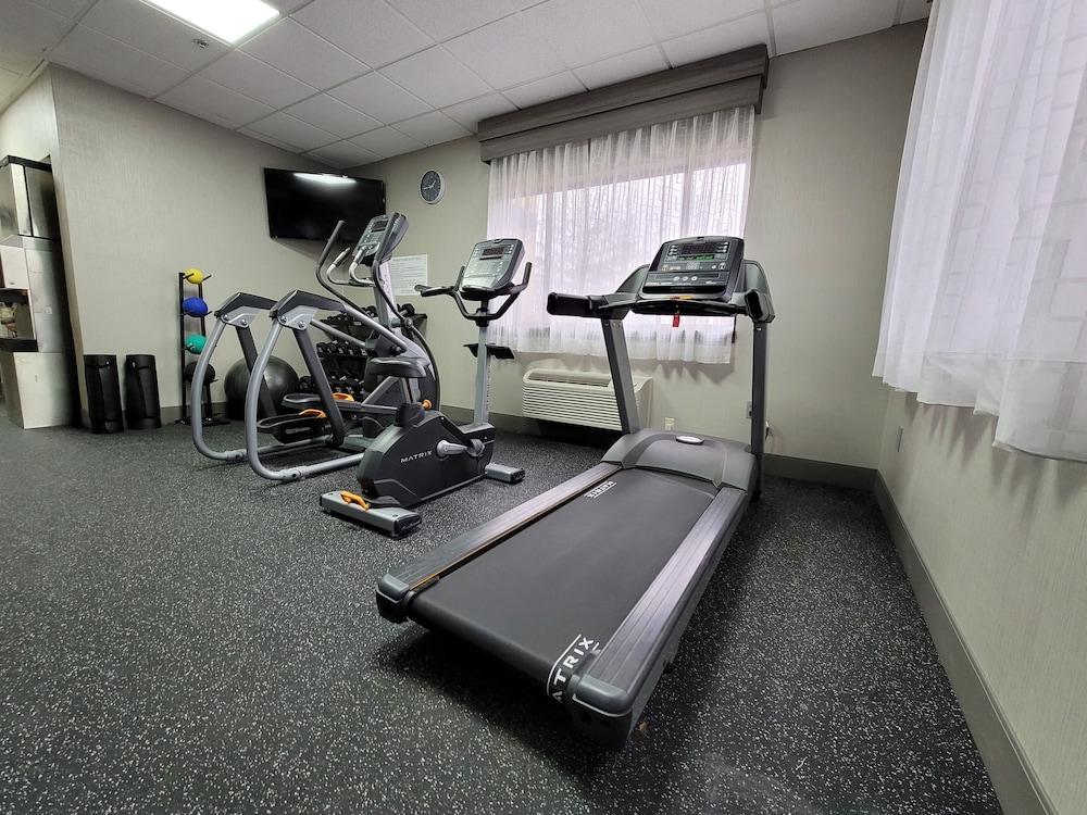 Hotel Clarion Pointe - Nashville Area 2*