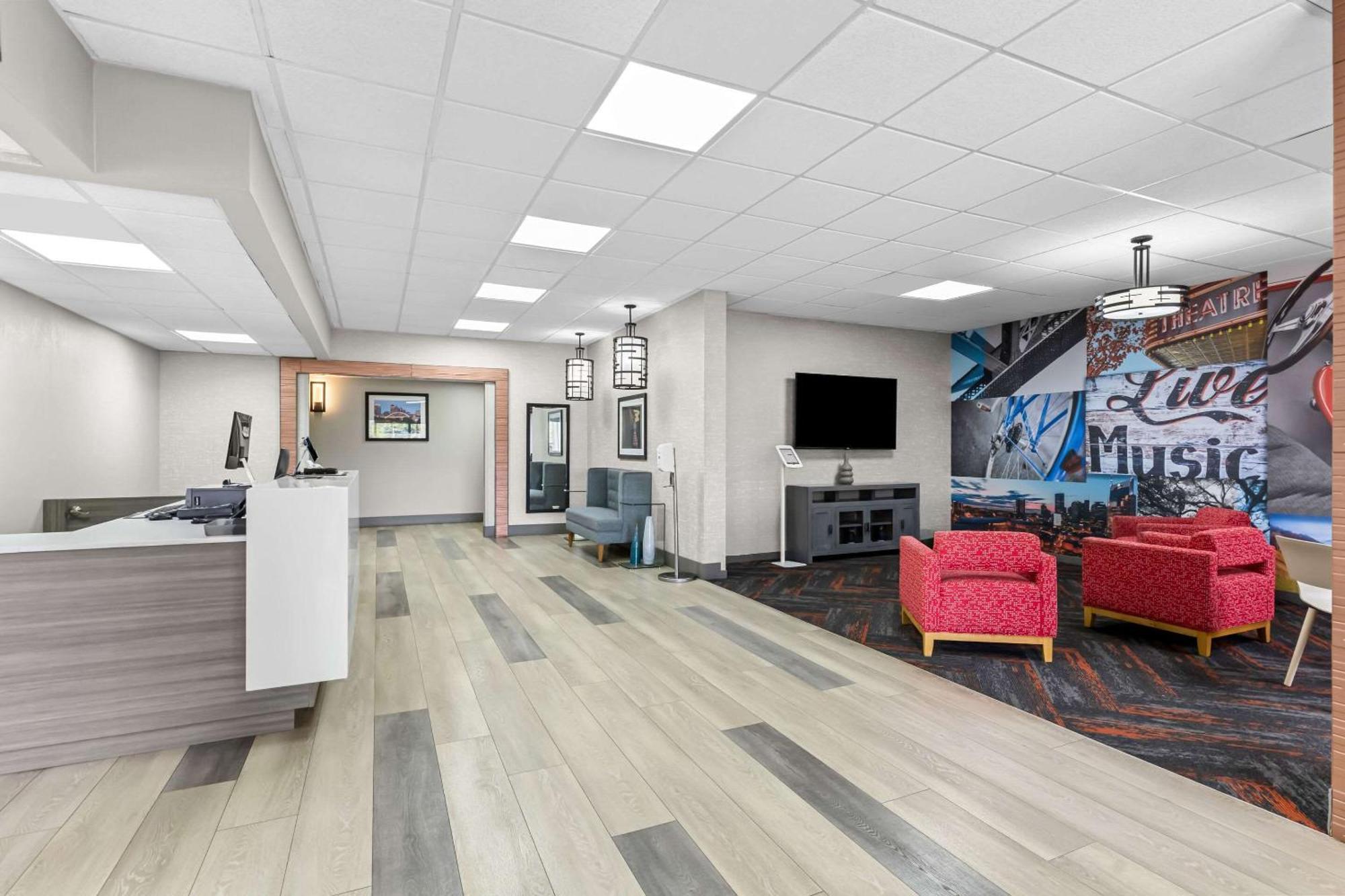 Clarion Pointe - Nashville Area